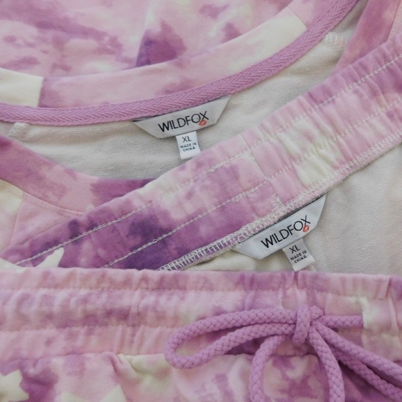 NWT!! WILDFOX Two-Piece Set Top Sweatshirt Shorts Purple Tie Dye Stars X-Large - Picture 13 of 16